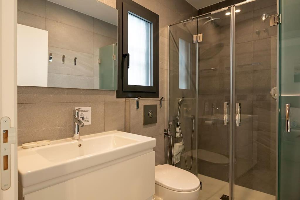 Bajeles Center Deluxe